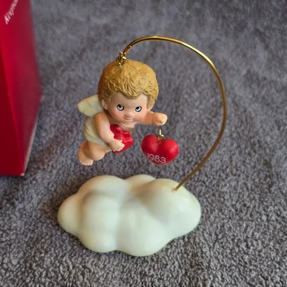 Rare Hallmark Cupid Keepsake Figurine 1983 Vintage Cherub Heart Cloud VHA409-9